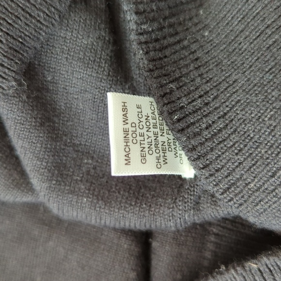 Banana Republic half zip black sweater with white stripes size XL - Picture 10 of 12